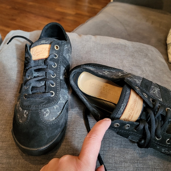 Louis Vuitton sneakers - Picture 7 of 8